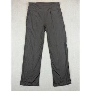 ATHLETA straight leg Yoga Studio cropped black Pant small pleated front pockets